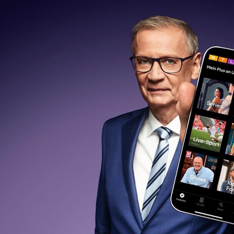 Günther Jauch zeigt, wie einfach, flexibel und unterhaltsam Streaming mit RTL+ funktioniert.